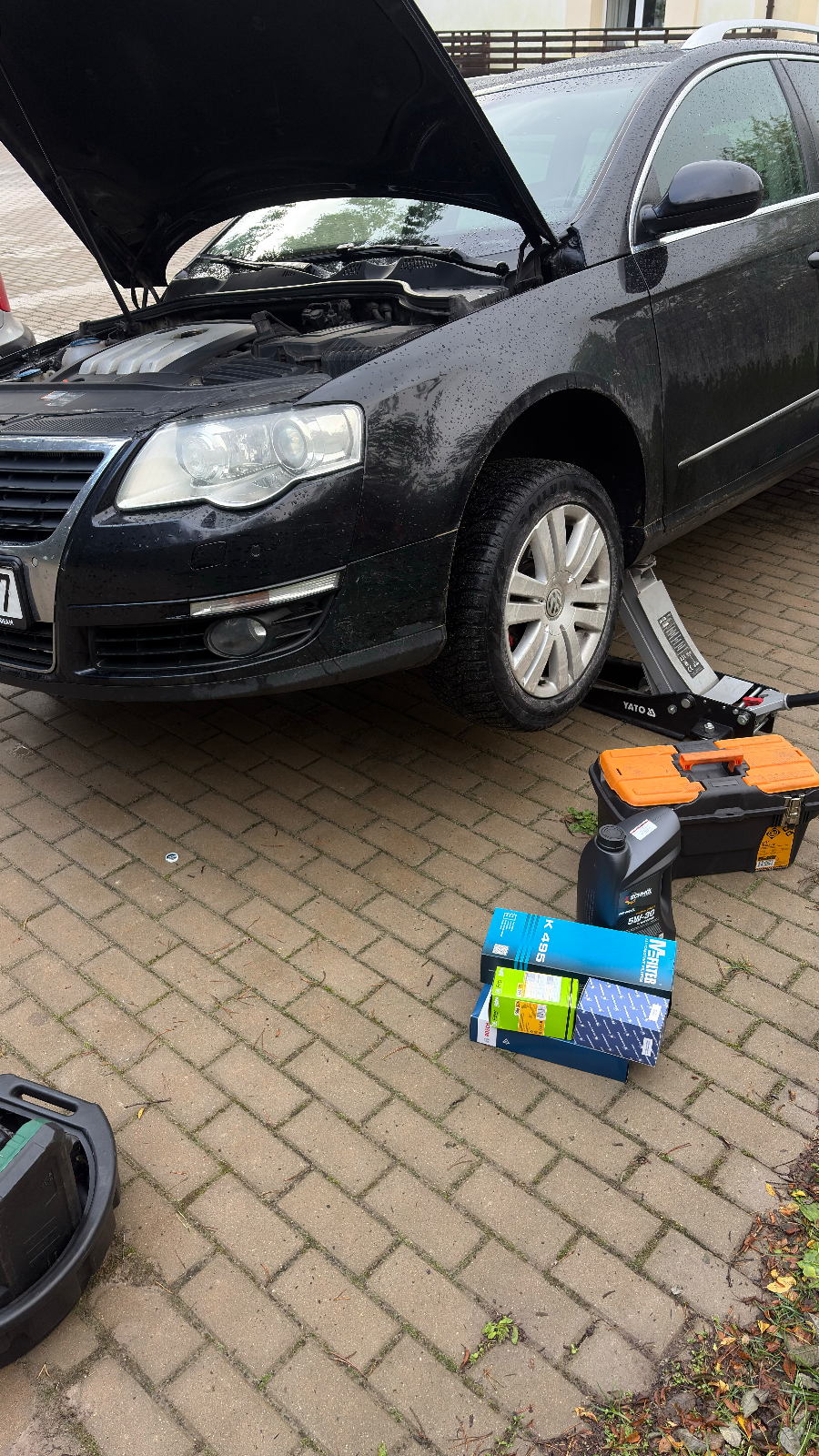 Volkswagen Passat 2011 — auto pilna apkope